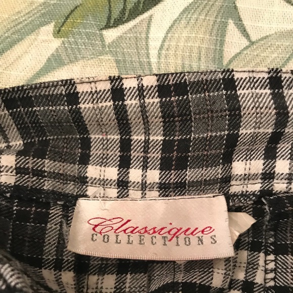 Black and white pleated skirt - Picture 3 of 4